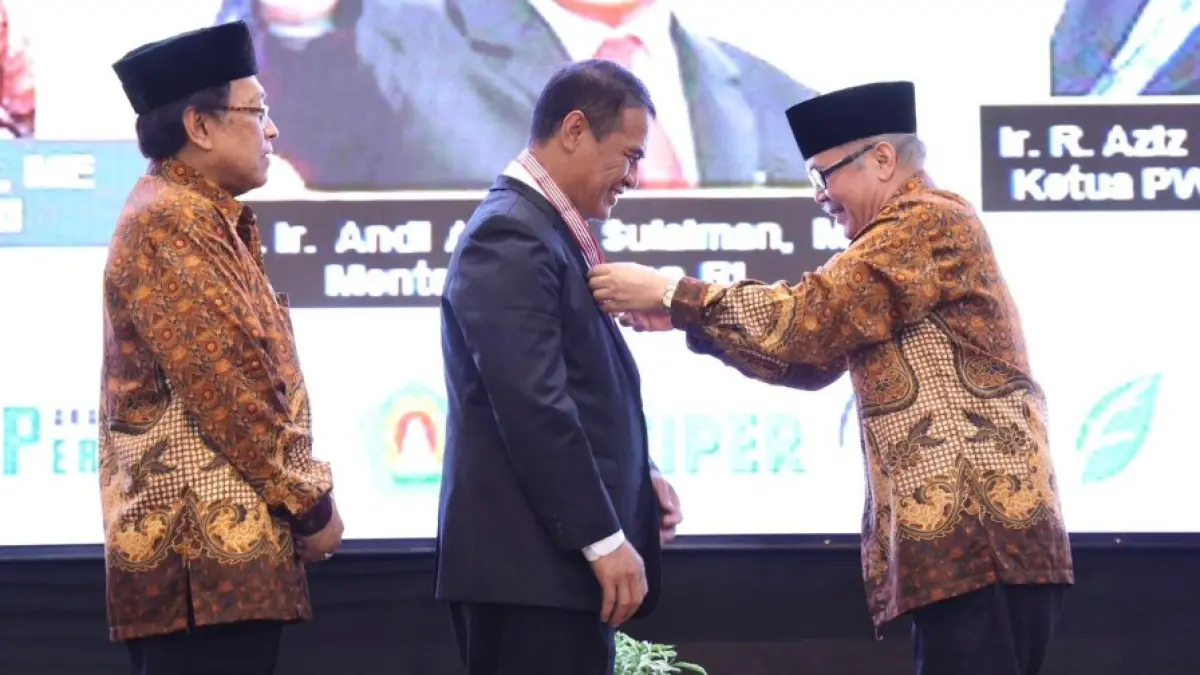 Mentan Amran menegaskan bahwa berbagai capaian sektor pertanian saat ini merupakan hasil kerja bersama lintas generasi.