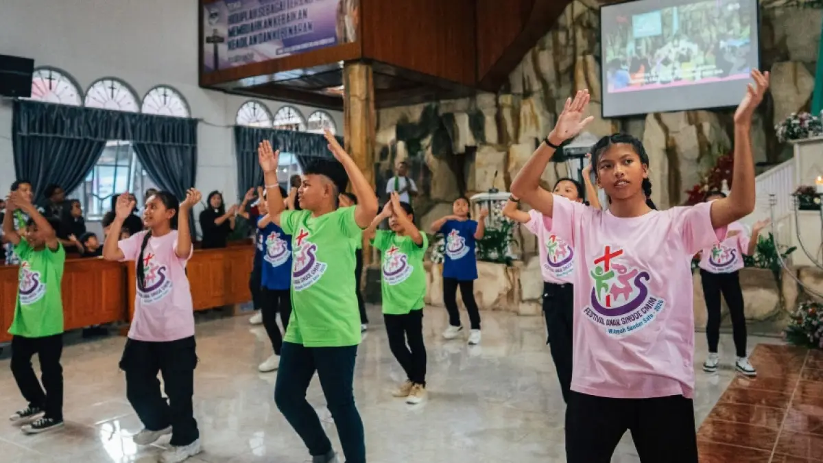 Sukacita dalam ibadah agung, Minggu (28/6), mengawali dimulainya FAS GMIM 2026 di Wilayah Sonder 1