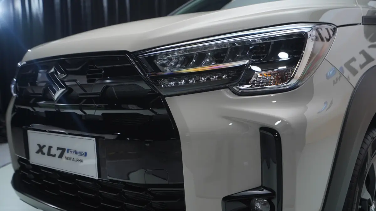 XL7 New Alpha Hybrid - Front Bumper