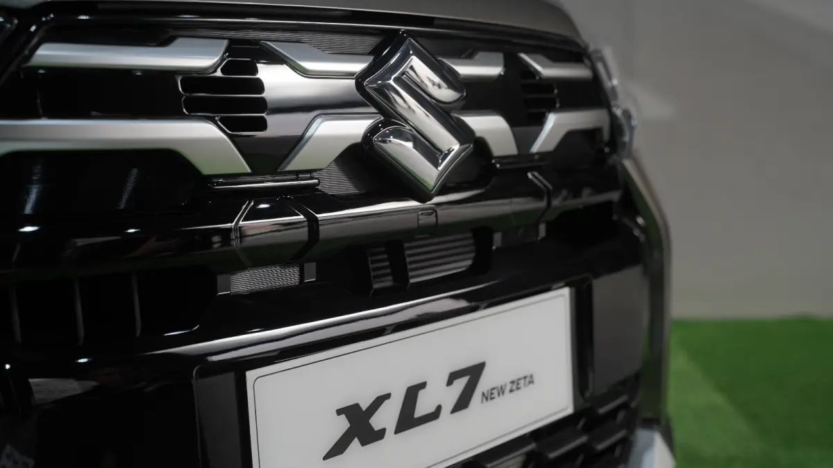 XL7 New Zeta - Front Grille