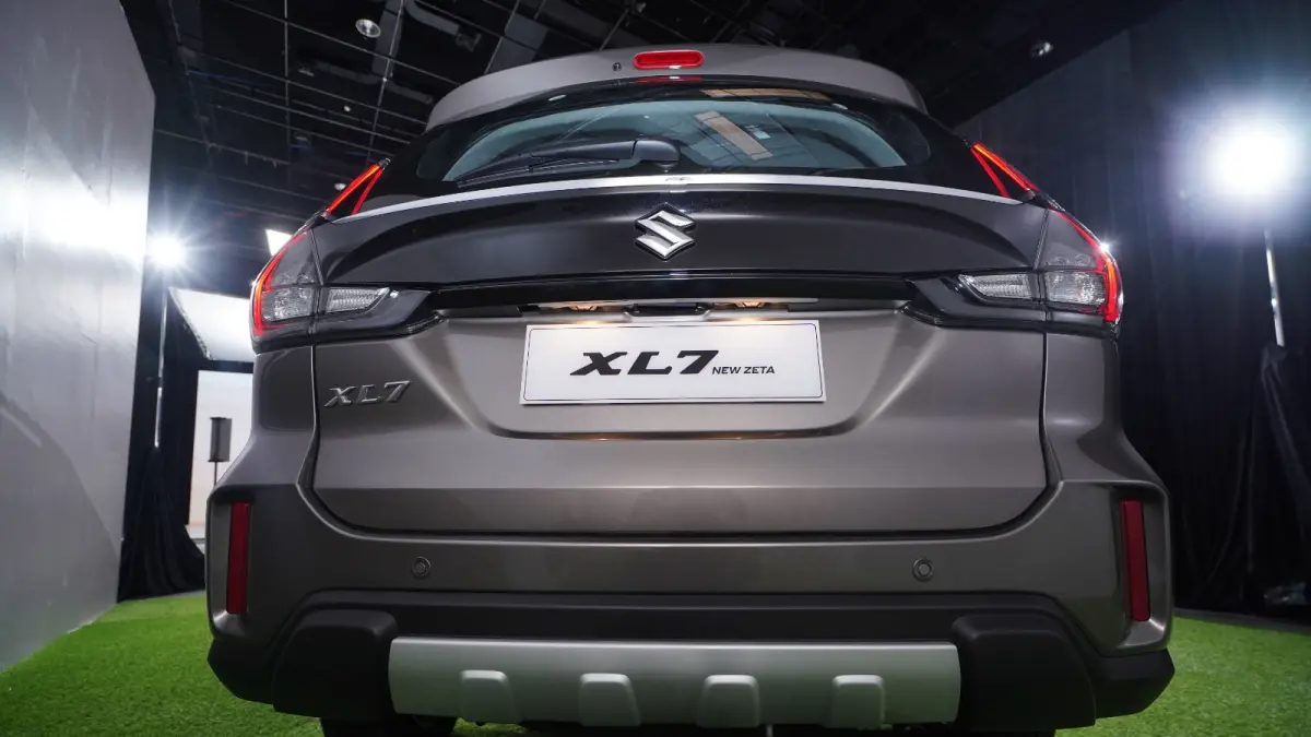 XL7 New Zeta - Garnish Rear Bumper