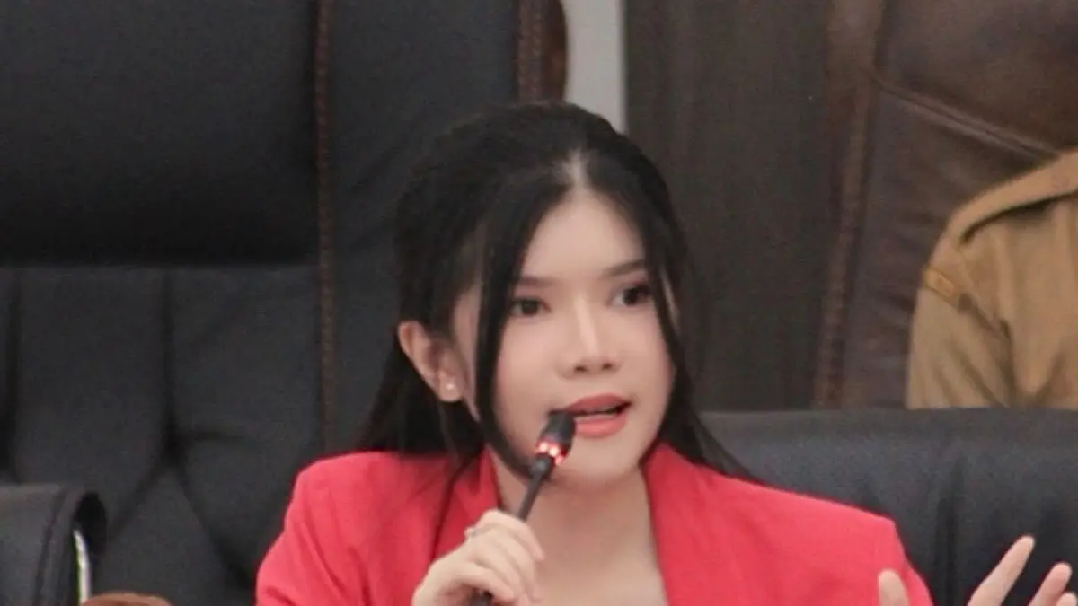 Monica Tambajong