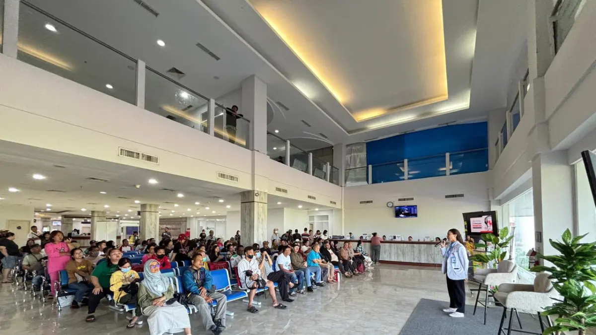 AMBIL PERAN: Sentra Medika Hospital Minahasa Utara berkolaborasi dengan Kalbe Nutritionals, PT Kalbe Farma Tbk., menggelar kegiatan Life Podcast bertema “Kupas Tuntas Diabetes”, Senin (29/6/2026), di Lobby Lantai 1 Sentra Medika Hospital Minahasa Utara.
