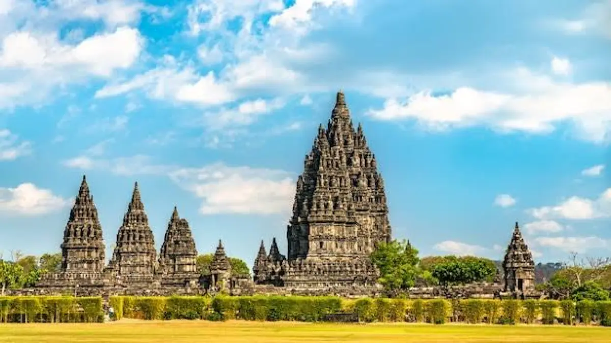 Foto candi Prambanan (doc: Freepik)