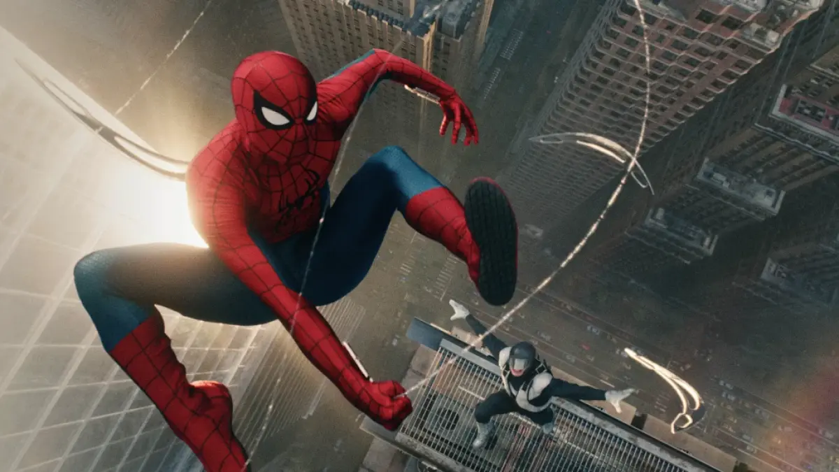 Adegan aksi Spider-Man dalam Spider-Man: Brand New Day.