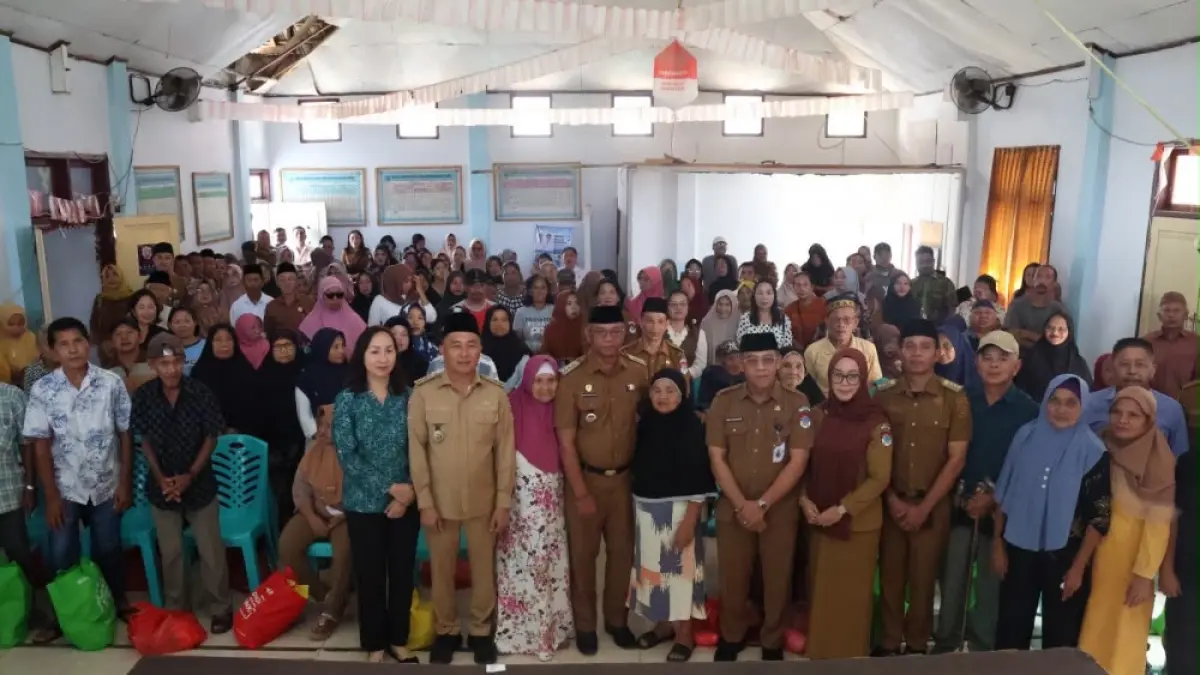 Jelang HUT ke-18, Pemkab Boltim menggelar aksi sosial di tiga kecamatan dengan menyalurkan bantuan bagi disabilitas dan warga kurang mampu.
