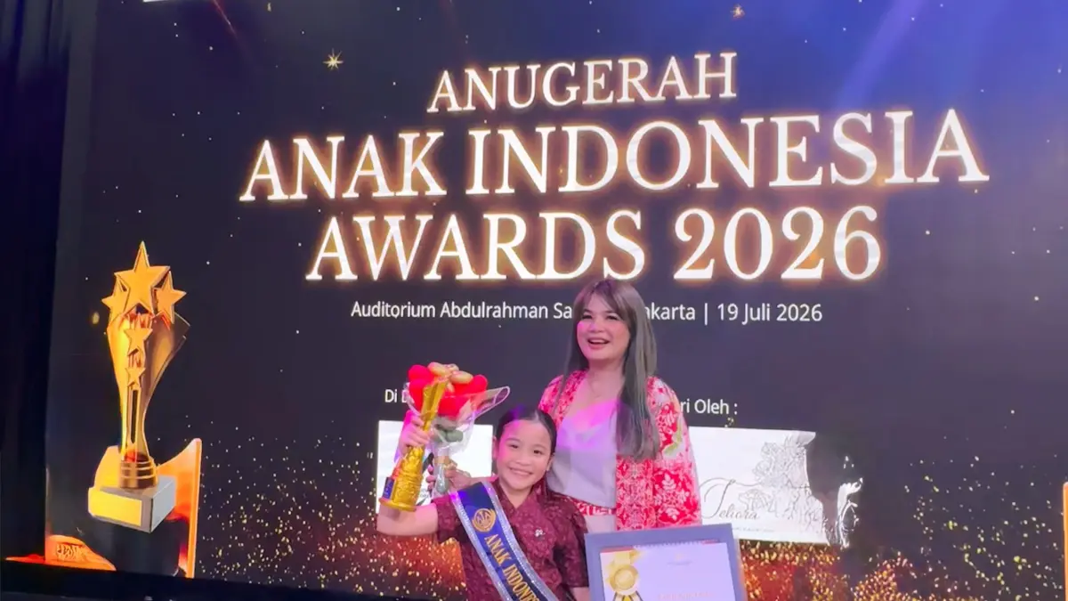 Moa Didampingi Ibunya yakni dr Karina Ansheila. Dalam Penghargaan Anak Indonesia Awards 2026. 