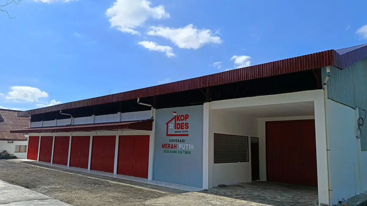 PERCEPATAN: Jajaran Kodim 1302/Minahasa menuntaskan pembangunan tiga titik Koperasi Desa/Kelurahan Merah Putih (KDKMP), Kamis (23/7). Dengan tambahan tersebut, total 22 KDKMP di wilayah Minahasa dan Kota Tomohon telah selesai dibangun sebagai dukungan terhadap program strategis nasional.