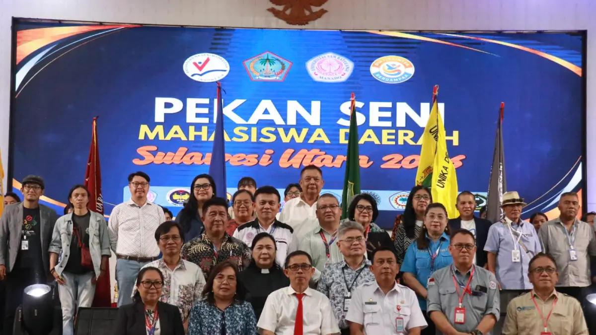PEMBUKAAN: Pekan Seni Mahasiswa Daerah (PEKSIMIDA) Tingkat Sulawesi Utara Tahun 2026 resmi dibuka di Auditorium Prof Soemitro Djoyohadikoesumo Universitas Sam Ratulangi Manado Rabu 29 Juli 2026.