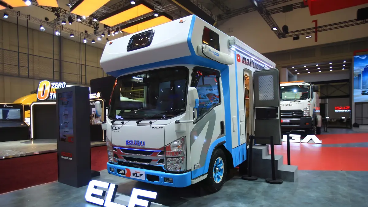 Isuzu ELF NLR Campervan