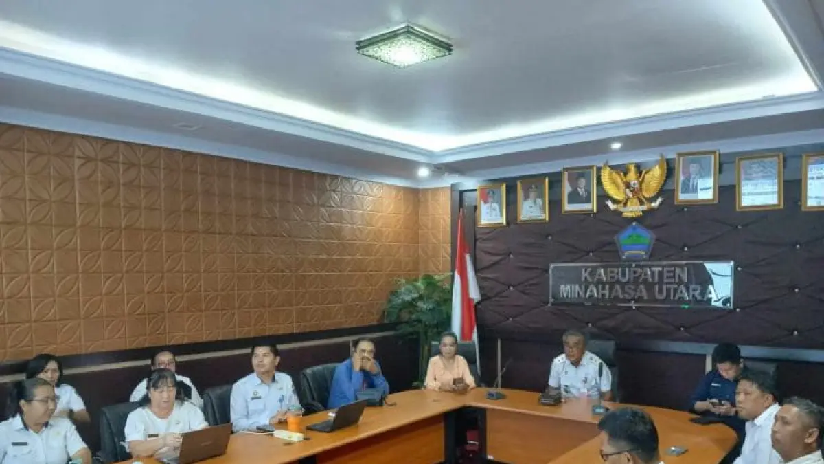 Pemkab Minut bersama Bank BTN, Financial Wealth Indonesia, dan Bayarind saat rapat kordinasi untuk pembuatan layanan digital. 
