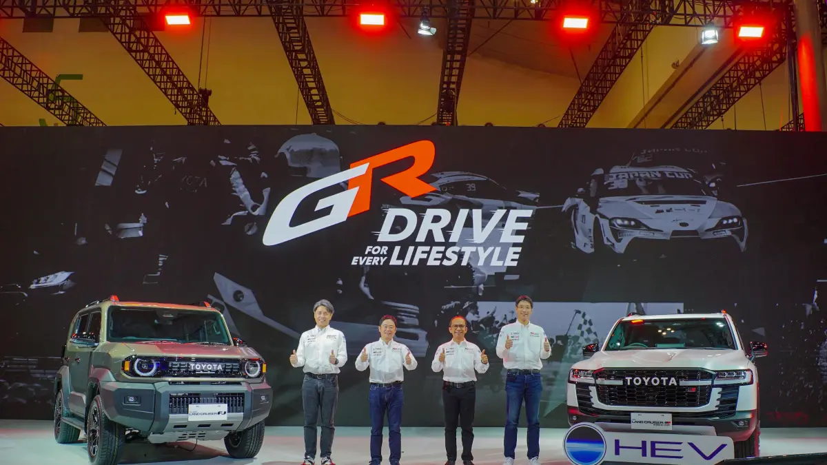 Toyota tampilkan semangat motorsport GAZOO Racing dan ketangguhan Land Cruiser di GIIAS 2026