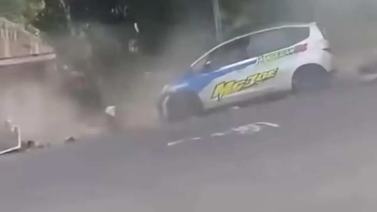 Kecelakaan mobil di  gelaran Drag Race di Kotamobagu