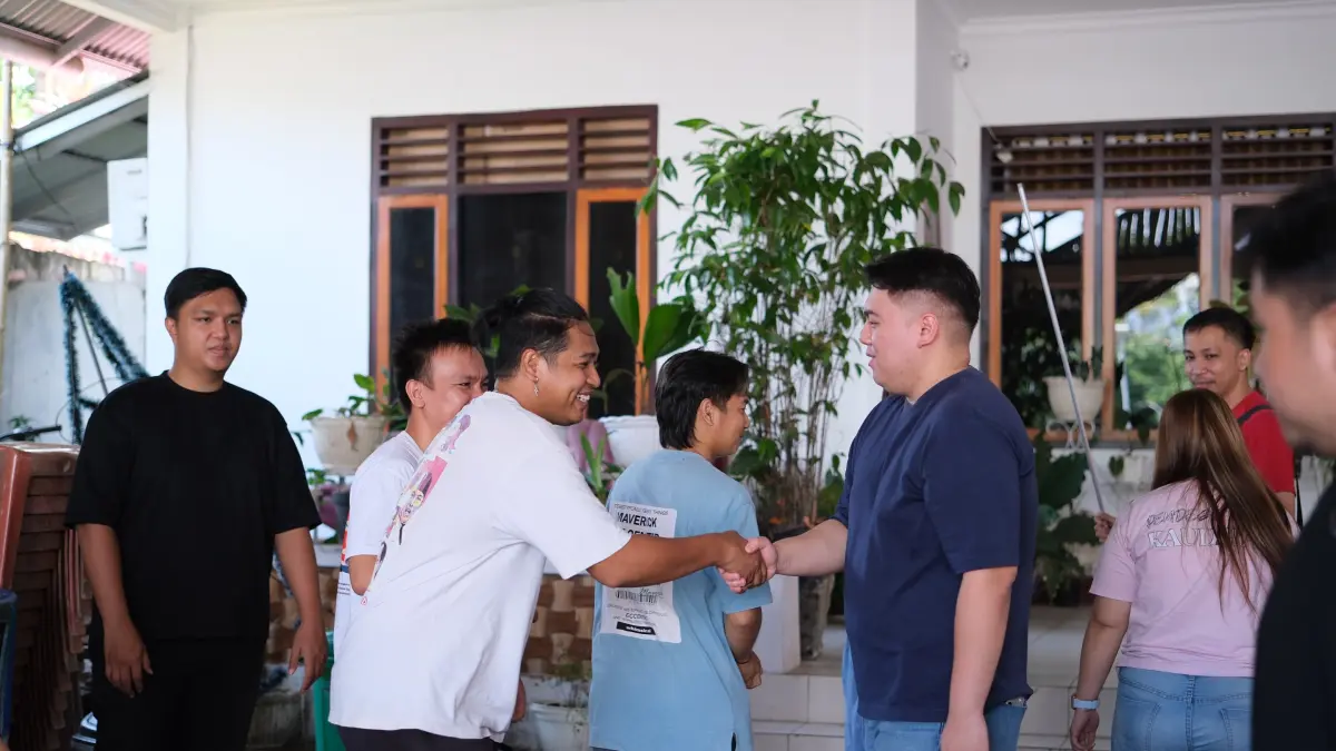 Menyapa langsung jemaat di GMIM Pniel Leleko, Remboken