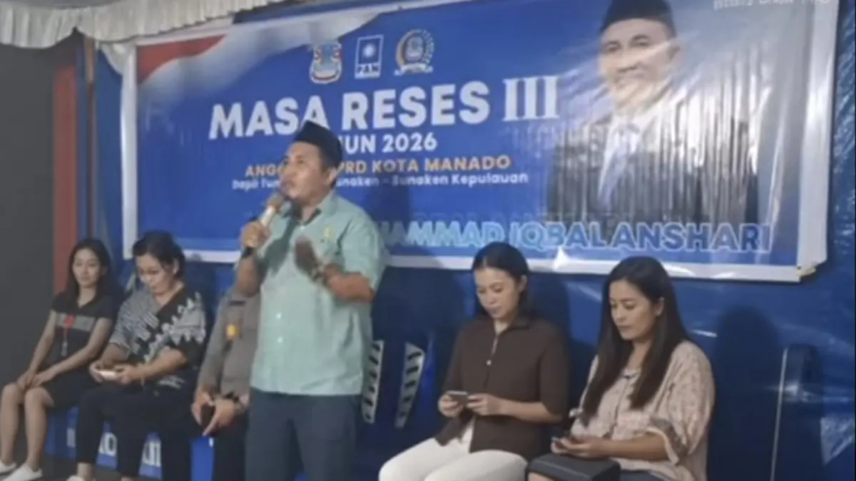 SERAP: Anggota DPRD Manado saat menerima sejumlah aspirasi dan keluhan warga dalam reses di Kelurahan Mahawu, Kota Manado