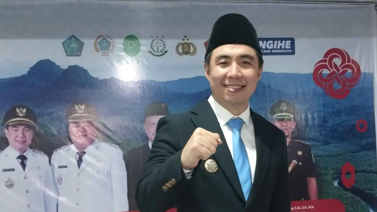 Bupati Sangihe Michael Thungari.