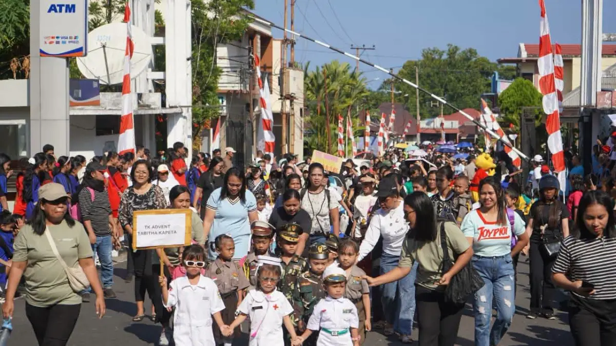 Momentum HAN diwarnai keceriaan anak-anak Sitaro saat melakukan pawai, Senin lalu.