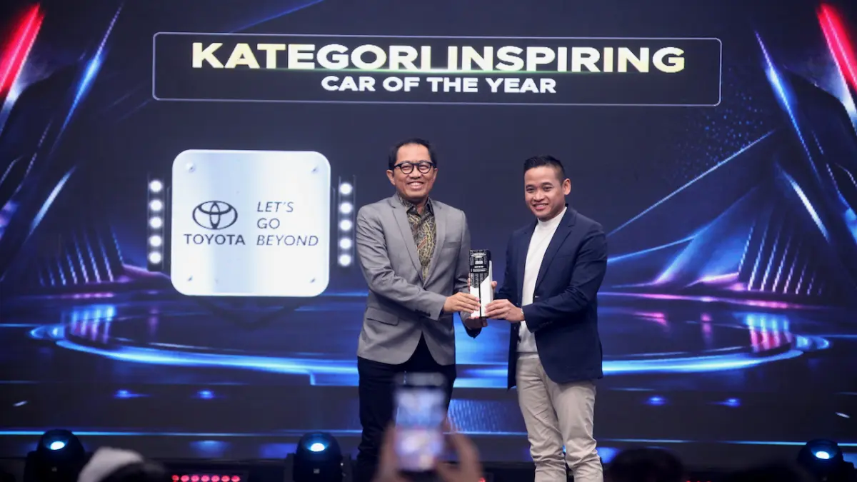 New Veloz Hybrid EV meraih gelar Car of The Year 2026 dalam ajang Indonesian Automotive Awards 2026.