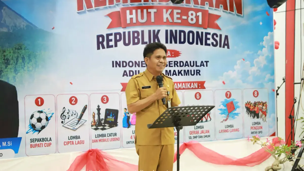 Drs Eddy Salindeho membuka kegiatan Lomba Cipta Lagu