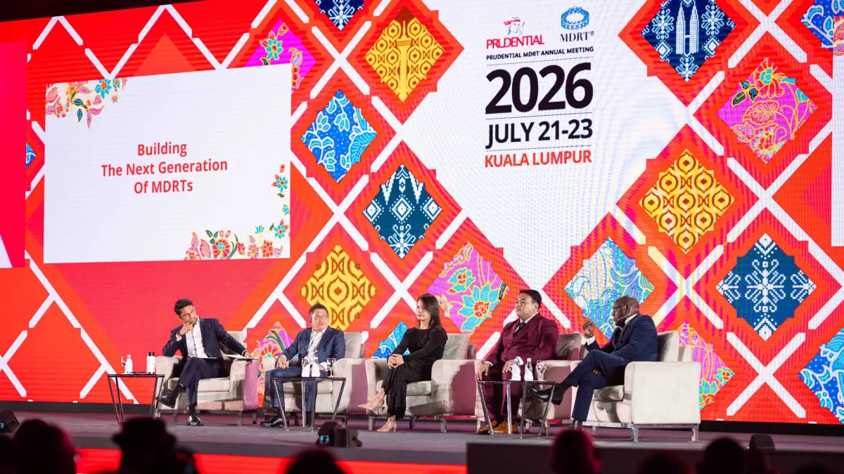 Prudential Indonesia perkuat kompetensi tenaga pemasar melalui pembelajaran dengan berbagai pakar keuangan internasional di acara PRU MDRT Annual Meeting 2026 di Kuala Lumpur, Malaysia.