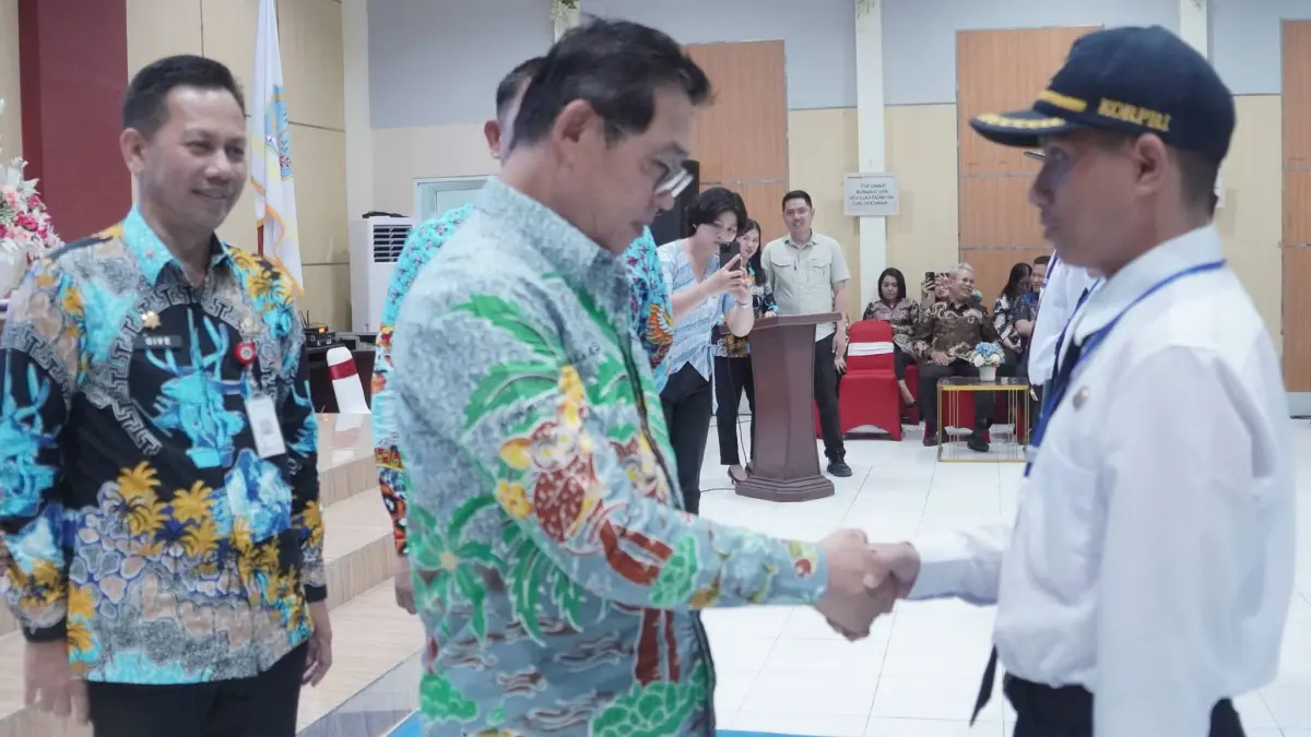Wali Kota Bitung Hengky Honandar secara resmi membuka Latsar CPNS 2026.(Dok Istimewa)
