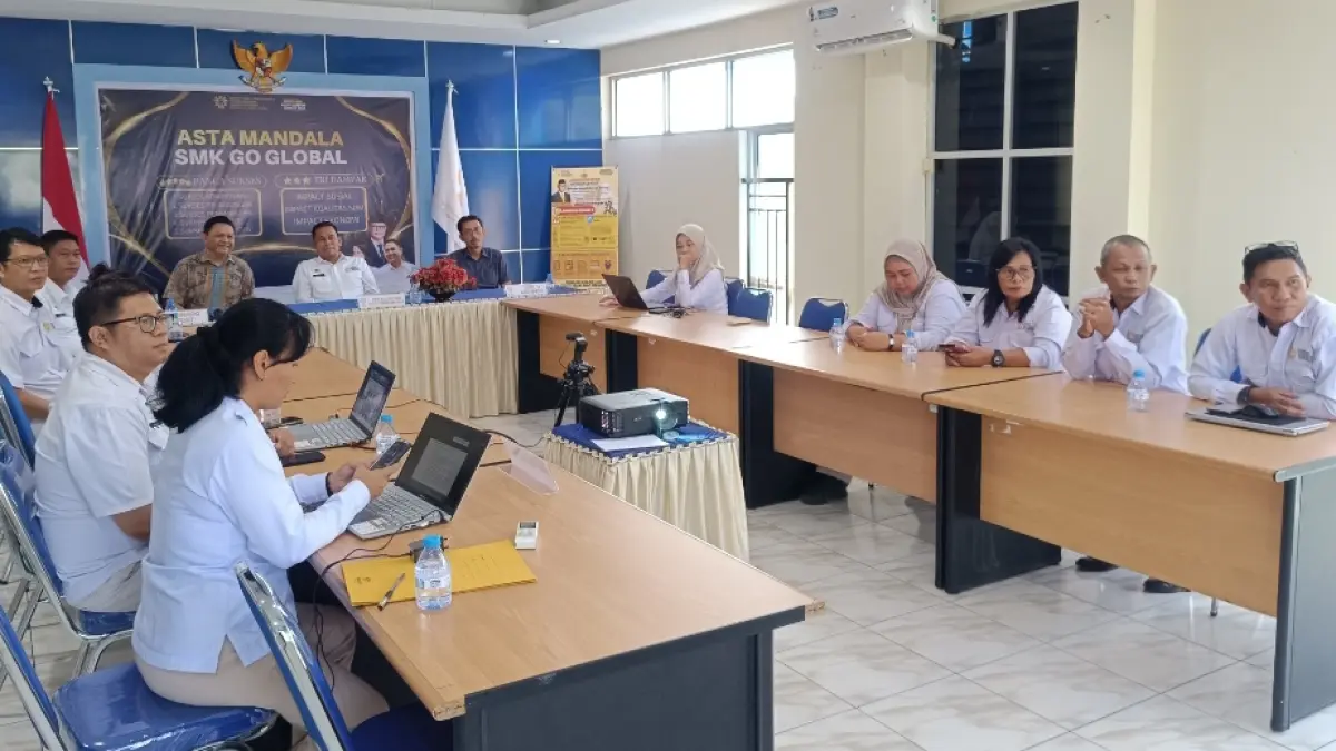 Jajaran BP3MI Sulawesi Utara mengikuti Kick-off SMK Go Global seantero Indonesia secara daring