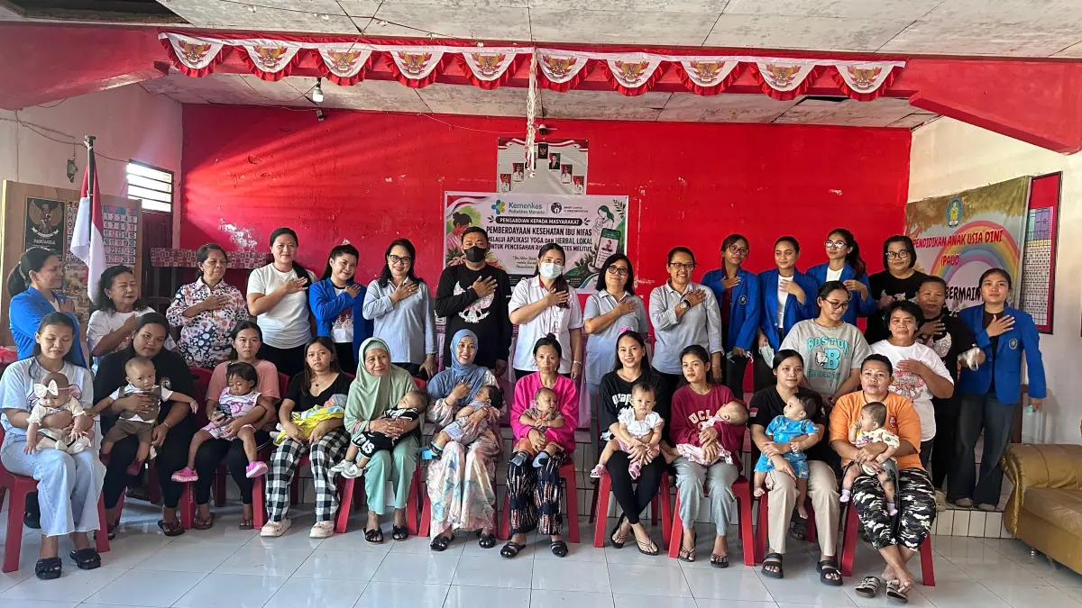 PENGABMAS: Politeknik Kesehatan Kemenkes Manado melalui Jurusan Kebidanan Program Studi Sarjana Terapan (Sarter) melaksanakan kegiatan Pengabdian kepada Masyarakat bertemakan "Pemberdayaan kesehatan Ibu Nifas melalui Aplikasi Yoga dan Herbal Lokal untuk Pencegahan Risiko Diabetes Melitus.”&nbsp;
