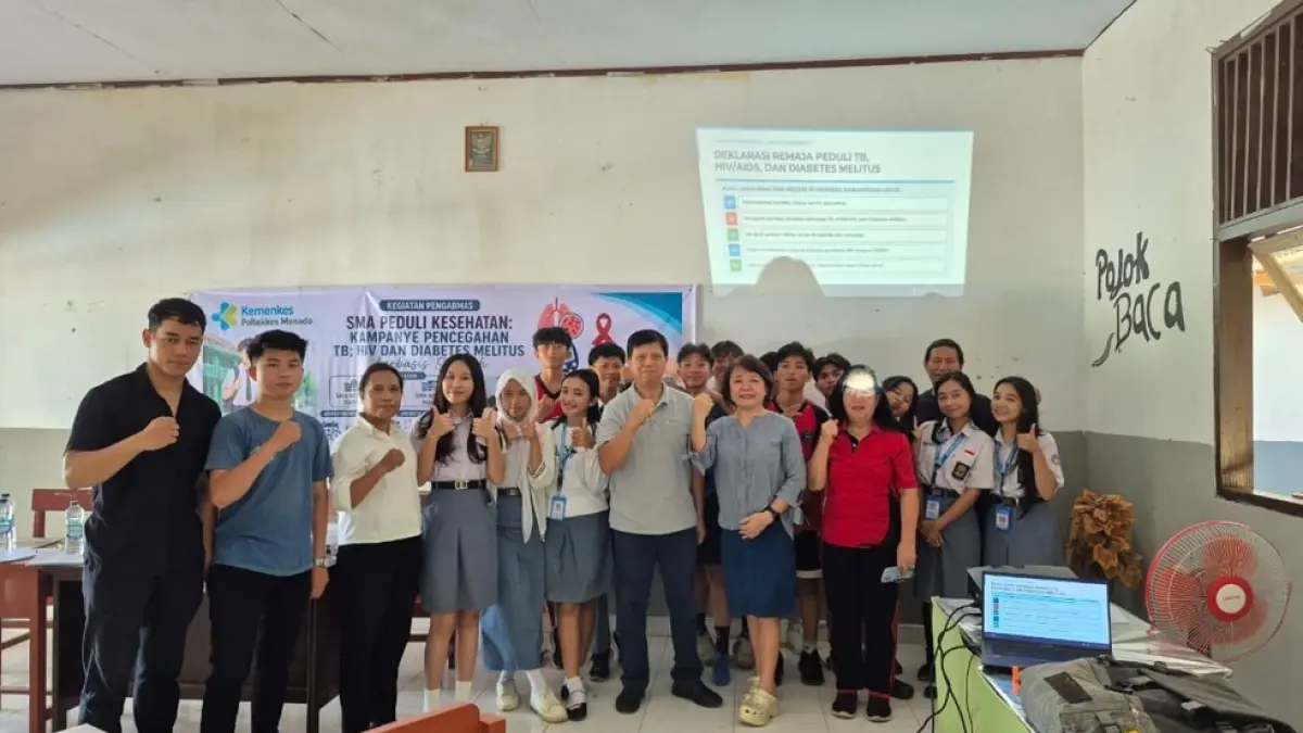 Program SMA Peduli Kesehatan Poltekkes Kemenkes Manado