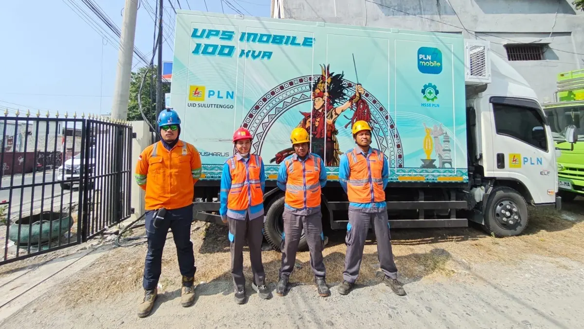 PLN UP3 Palu Tunjukkan Komitmen Pelayanan Prima Lewat Listrik Andal di Giat Hari Cinta Laut