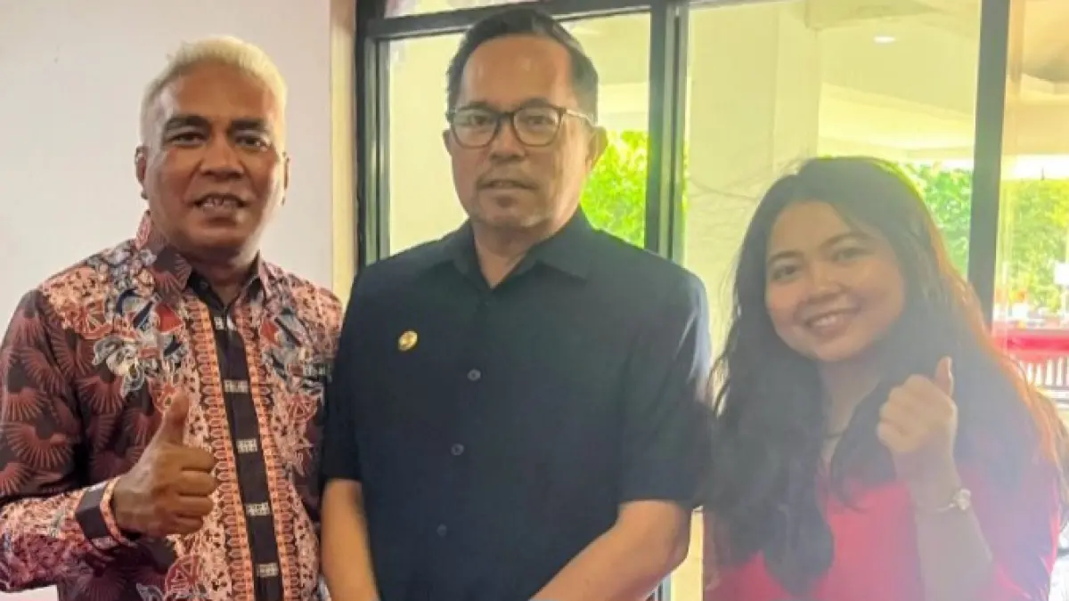 Gebby Melisa Muskitta Didampingi Ayah Terkasih Yarley Quincy Muskitta, SH, Wakil Walikota Richard Sualang.