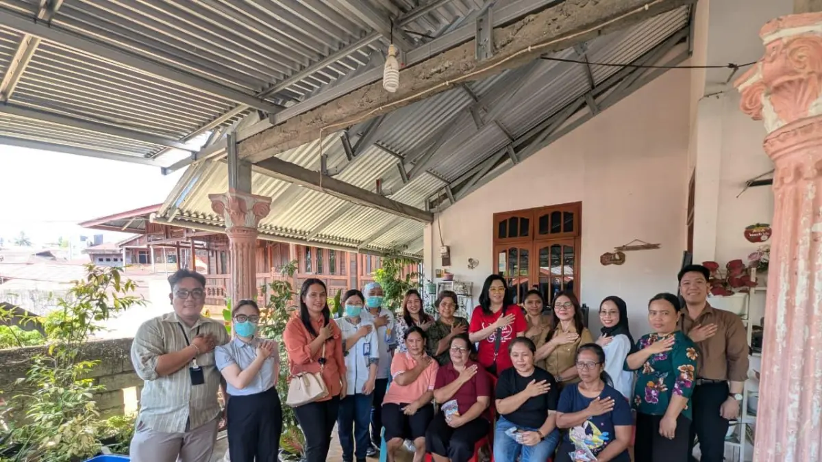 Sentra Medika Hospital Minahasa Utara menggelar Health Talk bersama komunitas Pensiunan PT Badak dan InHealth Insurance di Desa Klabat, Kecamatan Dimembe, Kabupaten Minahasa Utara.
