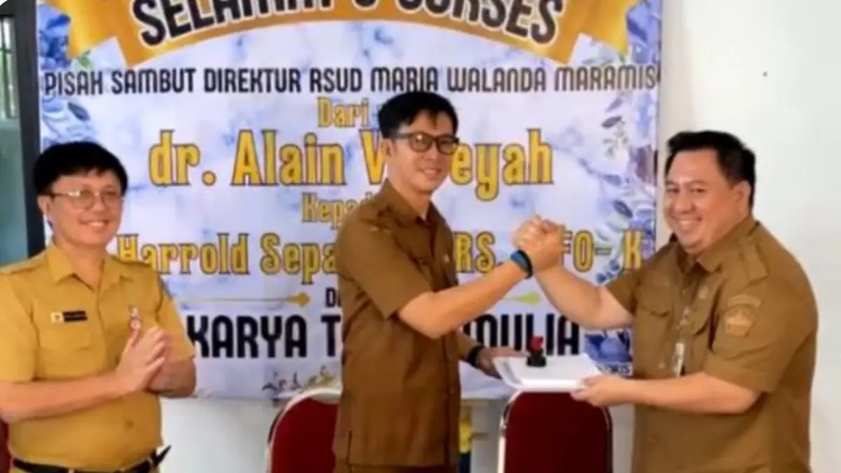 Sekretaris Daerah Minut Novly Wowiling saat memimpin Sertijab Direktur RSUD Maria Walanda Maramis dari Alain Beyah Ke Harrold Sepang.