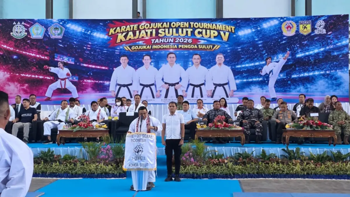 Karate Open Tournament Kajati Sulut Cup ke-5 dibuka secara resmi oleh Plt Kajari Sulut Dr Feri Tas SH MHum MSi.(Dok Istimewa)