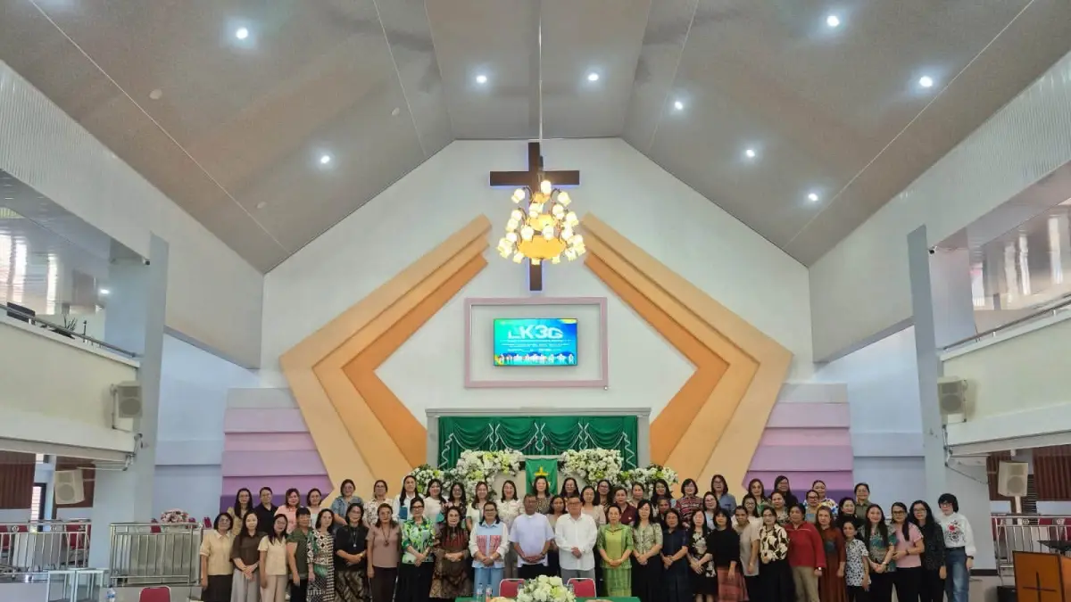 SUKACITA MELAYANI: Latihan Kepemimpinan Kristiani dan Kepelayanan Gereja (LK3G) yang digelar Komisi W/KI Wilayah Manado Barat Daya berlangsung dengan baik dan penuh sukacita, Sabtu (12/09/26).