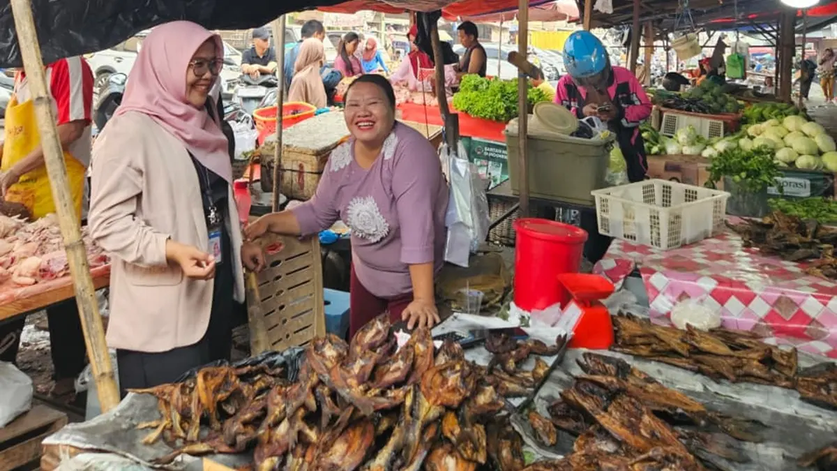 Kisah Teti Ernawati, Mantri BRI yang Hadir dari Dekat Mendampingi Pelaku UMKM