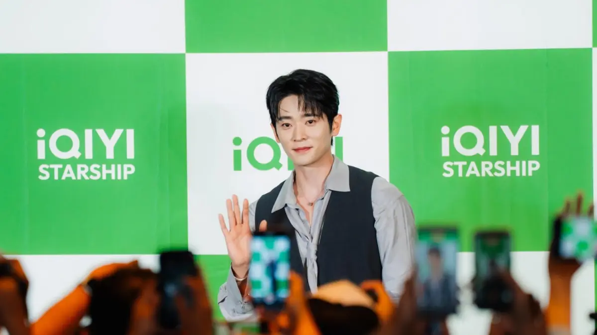 Cheng Lei berinteraksi dengan penggemar Indonesia melalui berbagai aktivitas seru di iQIYI Starship.