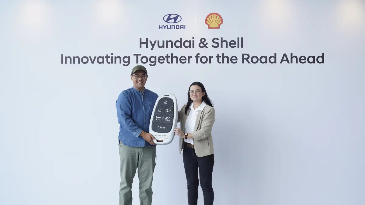Penyerahan Hadiah Kepada Pemenang Berupa Subscription IONIQ 6 dari Layanan Hyundai Subscribe