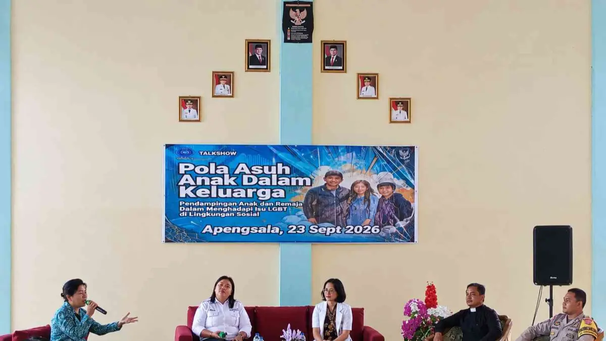 Talk Show "Pola Asu Anak dalam Keluarga" yang digagas oleh TP PKK Kampung Apengsala, Rabu (23/9/26).