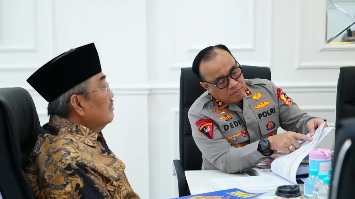 Diskusi dihadiri Wakapolri Komjen Pol. Prof. Dr. Dedi Prasetyo, S.H., M.Hum., M.Si., M.M., Prof. Dr. H. Jimly Asshiddiqie, S.H., M.H., dan Dr. Riant Nugroho, M.Si.