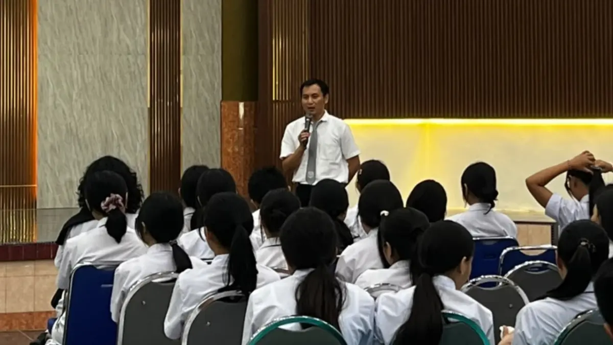 Pimpinan SMA Katolik Rex Mundi Manado yang disampaikan oleh Sir Christian
