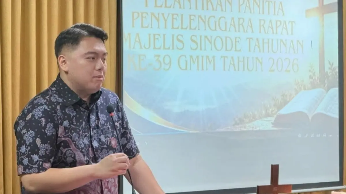 Ketua Panitia Pnt Rio Dondokambey saat memberikan sambutan