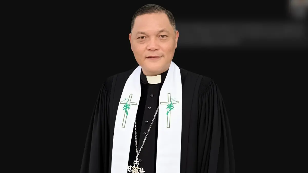 Pdt Hendry Runtuwene