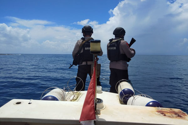 Personel Kompi 4 Batalyon A Pelopor Satbrimob Polda Sulut dan Satpolairud Polres Kepulauan Talaud Kamis (25/3).
