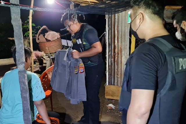 Penangkapan Polwan gadungan oleh Tim Tarsius Polres Bitung. (Humas Polda Sulut)