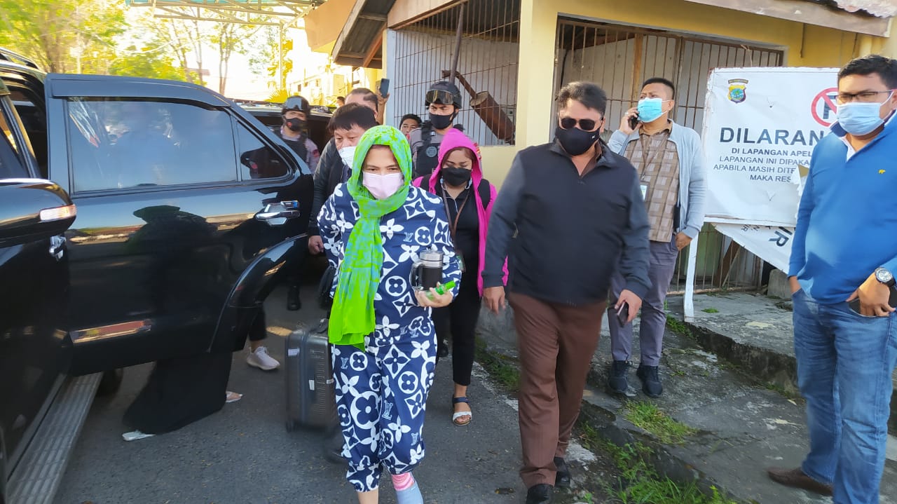 VAP tiba di Polda Sulut. (Foto: Penkum Kejati Sulut)