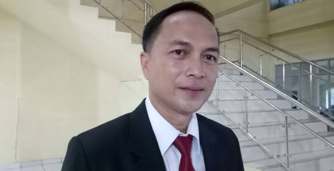 Daybert Rooroh