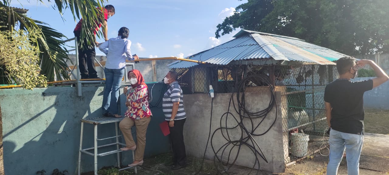 Tim DLH Bitung saat memeriksa sistem Ipal dari PT SMS pekan lalu. (istimewa)
