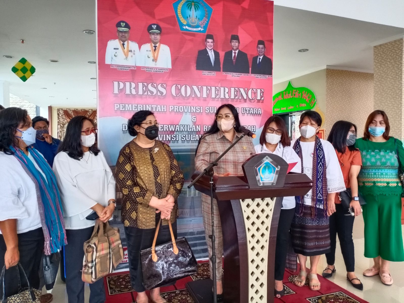 PROTES: GPS saat diterima BK DPRD Sulut terkait kasus James Arthur Kojongian, beberapa waktu lalu.