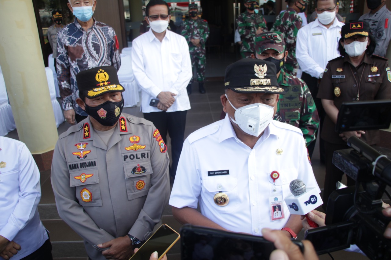 Gubernur Olly Dondokambey dan Kapolda Sulut Irjen Pol Nana Sudjana. Foto: Humas Polda