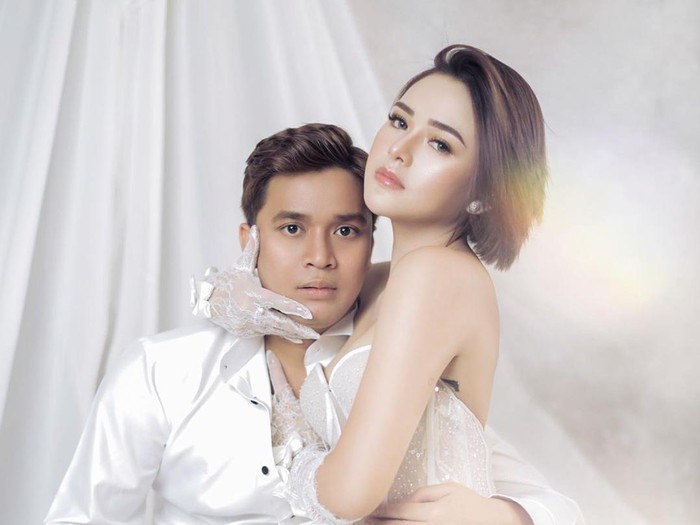 Billy Syahputra dan Amanda Manoppo saat masih pacaran. (istimewa)